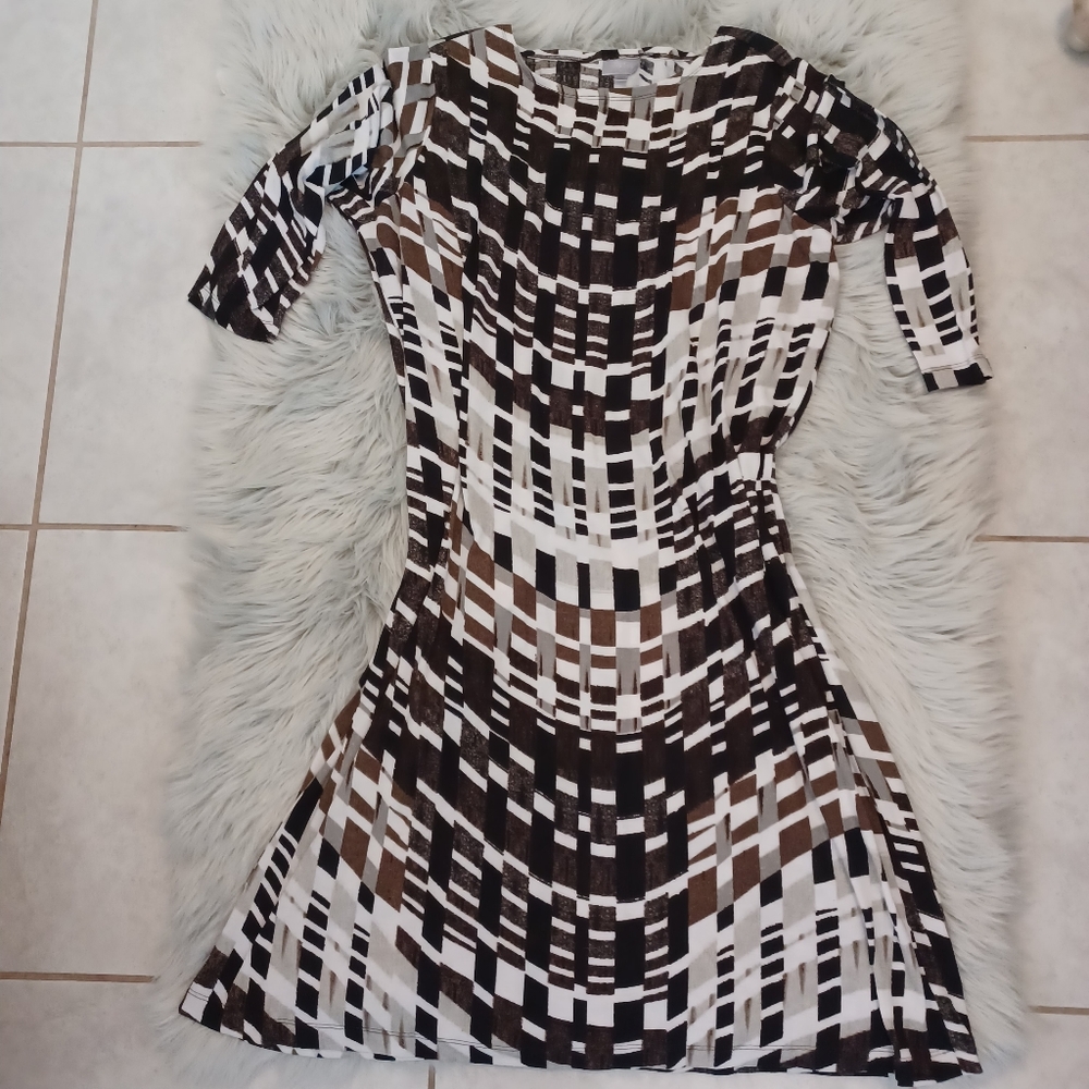 Avenue VIP Knits Brown Geometric Short Sleeved Midi Dress Size 18/20